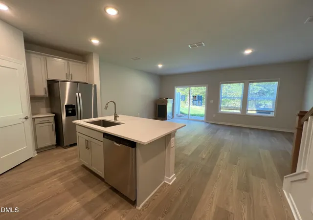 Photo 4 of Townhouse for sale at 807 Stream Vw Ct, Mebane, NC 27302 | MLS# 10173402 | Listing updated on 2026-09-10