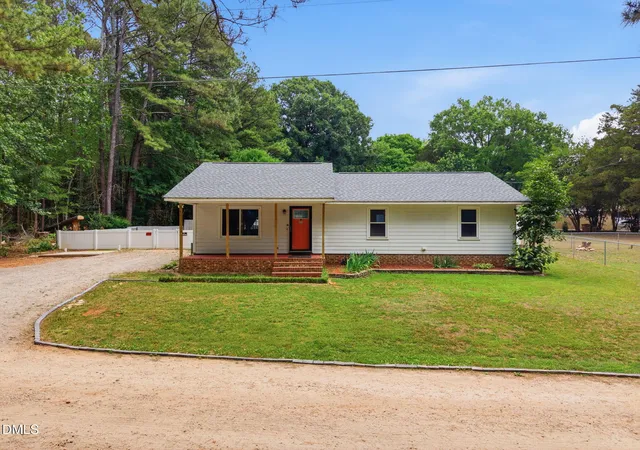 Photo 1 of Sale Pending at 816 N Wingate St, Wake Forest, NC 27587 | MLS# 10173680 | Listing updated on 2026-09-20
