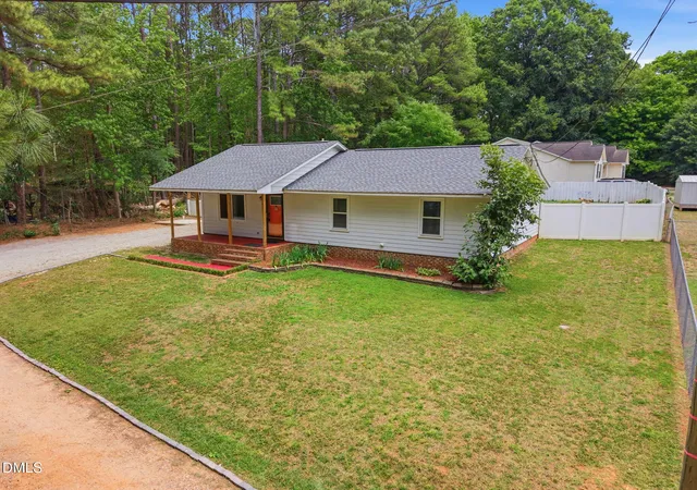 Photo 2 of Sale Pending at 816 N Wingate St, Wake Forest, NC 27587 | MLS# 10173680 | Listing updated on 2026-09-20