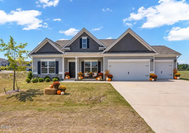 Photo 1 of Single family home for sale at 15 Bristow Ct, Four Oaks, NC 27524 | MLS# 10174000 | Listing updated on 2026-09-19