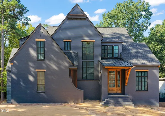 Photo 1 of Mansion for sale at 1021 Manchester Dr, Raleigh, NC 27609 | MLS# 10174399 | Listing updated on 2026-09-27