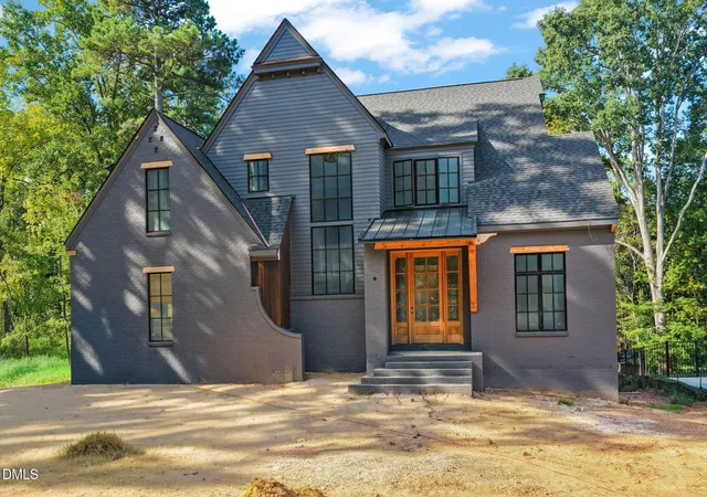 Photo 2 of Mansion for sale at 1021 Manchester Dr, Raleigh, NC 27609 | MLS# 10174399 | Listing updated on 2026-09-27