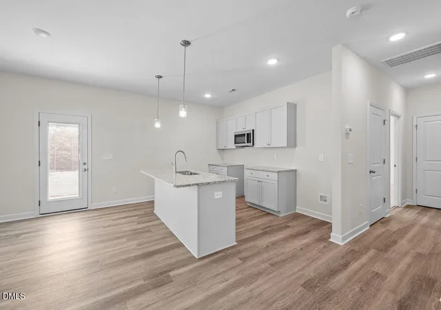 Photo 4 of Single family home for sale at 98 Ambrosia Way, Bunnlevel, NC 28323 | MLS# 10175313 | Listing updated on 2026-09-09