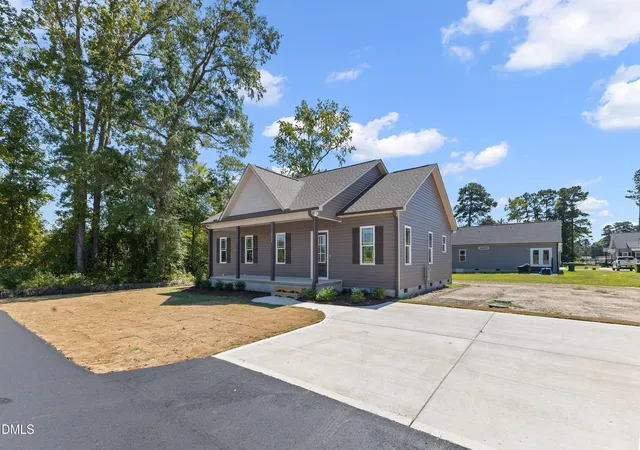 Photo 2 of Single family home for sale at 930 Micro Rd W, Selma, NC 27576 | MLS# 10176066 | Listing updated on 2026-09-19