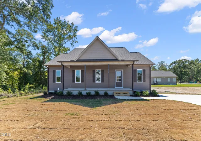 Photo 3 of Single family home for sale at 930 Micro Rd W, Selma, NC 27576 | MLS# 10176066 | Listing updated on 2026-09-19