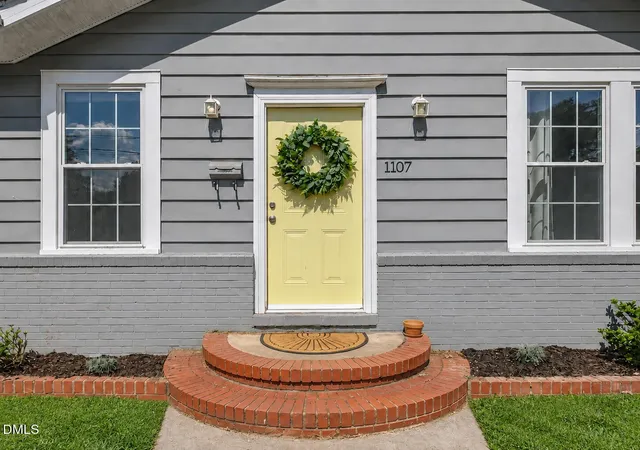 Photo 2 of Single family home for sale at 1107 Park Ave, Durham, NC 27701 | MLS# 10176039 | Listing updated on 2026-09-21
