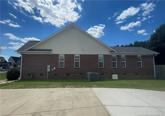 Photo 3 of Single family home for sale at 3746 Lockerbie Ct, Fayetteville, NC 28306 | MLS# 764862 | Listing updated on 2026-09-16