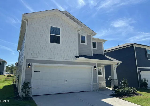 Photo 2 of Single family home for sale at 1425 Hatteras Rd, Durham, NC 27704 | MLS# 10177771 | Listing updated on 2026-09-16