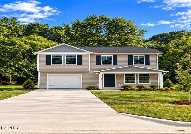 Photo 1 of Single family home for sale at 105 W Sater St, Pinetops, NC 27864 | MLS# 10177221 | Listing updated on 2026-10-02