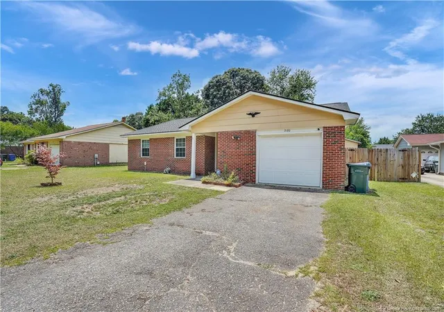 Photo 3 of Single family home for sale at 2180 Quail Ridge Dr, Fayetteville, NC 28304 | MLS# 765098 | Listing updated on 2026-09-04