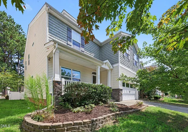 Photo 3 of Single family home for sale at 222 Switchback St, Knightdale, NC 27545 | MLS# 10190530 | Listing updated on 2026-09-15