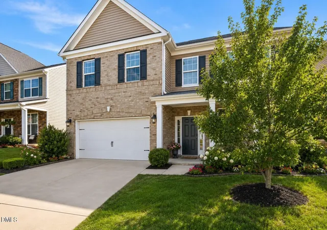Photo 3 of Single family home for sale at 3529 Massey Ridge Ct, Raleigh, NC 27616 | MLS# 10181764 | Listing updated on 2026-09-14
