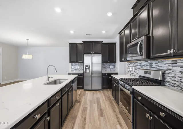 Photo 3 of Single family home for sale at 4021 Reunion Crk Pkwy, Apex, NC 27539 | MLS# 10179951 | Listing updated on 2026-09-27