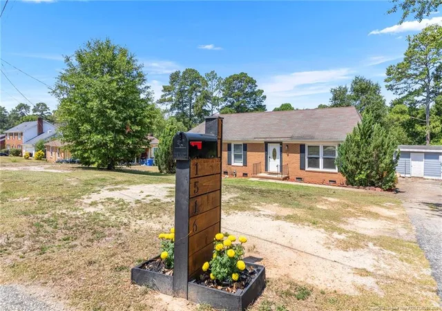 Photo 2 of Single family home for sale at 1516 Paisley Ave, Fayetteville, NC 28304 | MLS# 764963 | Listing updated on 2026-09-20