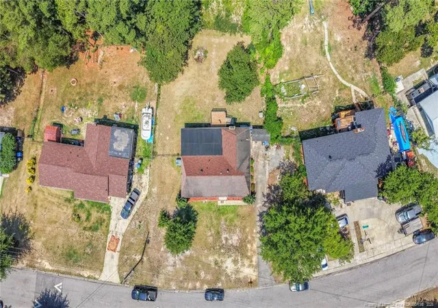 Photo 4 of Single family home for sale at 1516 Paisley Ave, Fayetteville, NC 28304 | MLS# 764963 | Listing updated on 2026-09-20