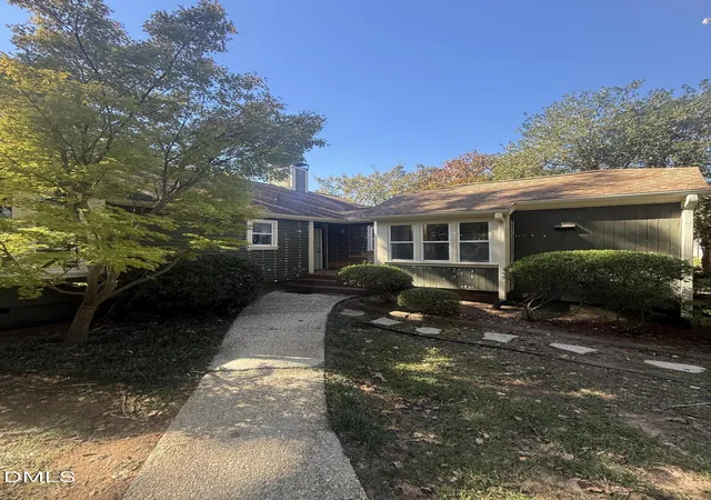 Townhouse for sale at 6004 Sentinel Dr, Raleigh, NC 27609 | MLS# 10178295