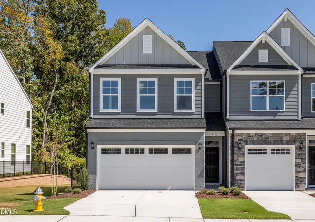 Photo 2 of Townhouse for sale at 5412 Running Fox Ln, Durham, NC 27703 | MLS# 10178466 | Listing updated on 2026-09-26