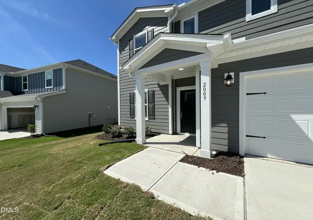 Photo 3 of Sale Pending at 2009 Topsail Rd, Durham, NC 27704 | MLS# 10180649 | Listing updated on 2026-09-14
