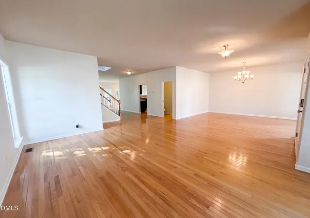 Photo 3 of Single family home for sale at 5237 Emerald Spring Dr, Knightdale, NC 27545 | MLS# 10179899 | Listing updated on 2026-09-21
