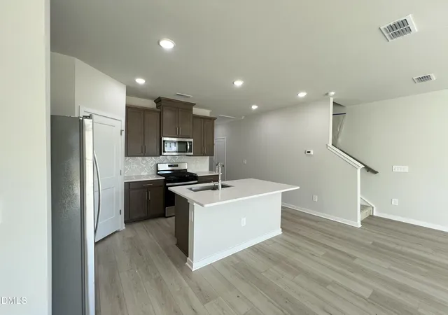 Photo 4 of Townhouse for sale at 804 Strm View Ct, Mebane, NC 27302 | MLS# 10181799 | Listing updated on 2026-09-10