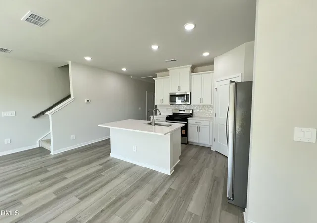 Photo 4 of Townhouse for sale at 808 Strm View Ct, Mebane, NC 27302 | MLS# 10181791 | Listing updated on 2026-09-10