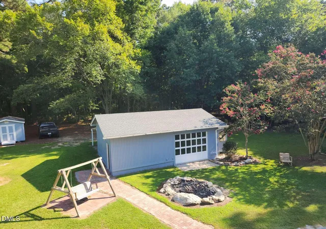 Photo 3 of Sale Pending at 121 Old Moore Rd, Selma, NC 27576 | MLS# 10180041 | Listing updated on 2026-09-15