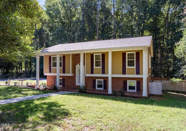 Photo 1 of Single family home for sale at 301 November St, Garner, NC 27529 | MLS# 10191861 | Listing updated on 2026-09-25