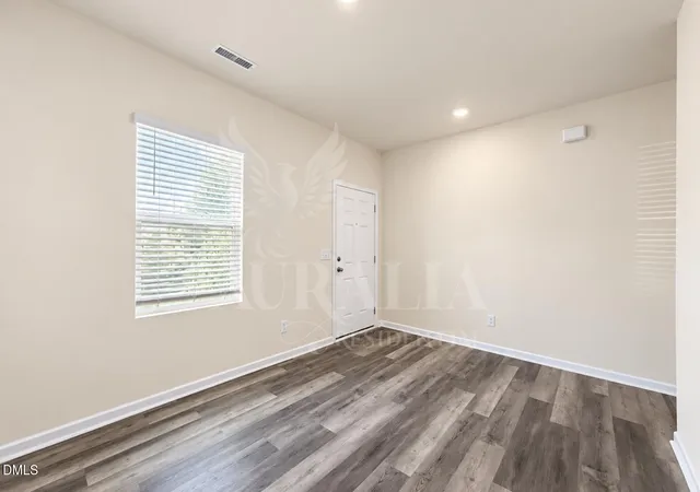 Photo 4 of Single family home for sale at 932 Berkeley Glen Rd, Zebulon, NC 27597 | MLS# 10180132 | Listing updated on 2026-09-23