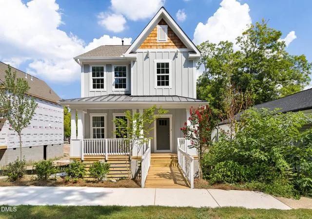 Photo 2 of Sale Pending at 1122 Berkeley St, Durham, NC 27705 | MLS# 10180849 | Listing updated on 2026-09-15