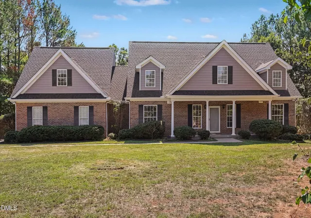 Photo 3 of Single family home for sale at 606 Old Chestnut Xing, Moncure, NC 27559 | MLS# 10180990 | Listing updated on 2026-09-28