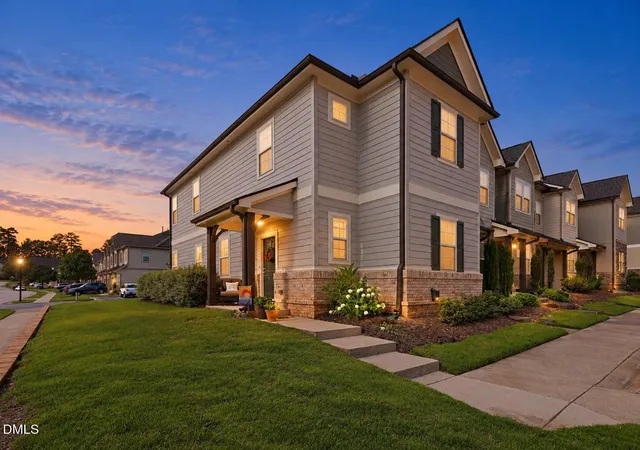 Townhouse for sale at 701 Wickham Ridge Rd, Apex, NC 27539 | MLS# 10180886