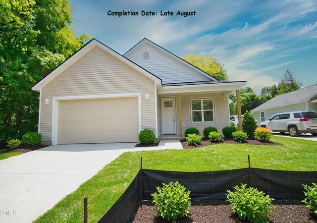 Photo 1 of Single family home for sale at 920 N White St, Wake Forest, NC 27587 | MLS# 10181126 | Listing updated on 2026-09-08