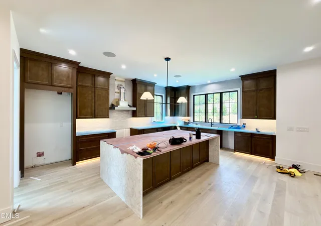 Photo 3 of Single family home for sale at 1304 Kimberly Dr, Raleigh, NC 27609 | MLS# 10180838 | Listing updated on 2026-09-01