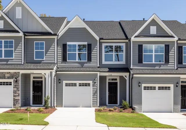 Photo 2 of Townhouse for sale at 5408 Running Fox Ln, Durham, NC 27703 | MLS# 10181085 | Listing updated on 2026-10-05