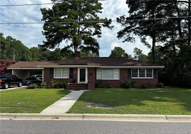 Photo 1 of Single family home for sale at 704 W 27th Street, Lumberton, NC 28358 | MLS# 766273 | Listing updated on 2026-09-13