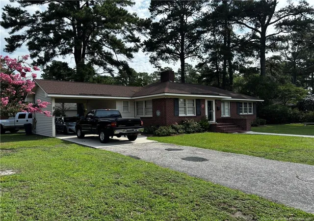 Photo 2 of Single family home for sale at 704 W 27th Street, Lumberton, NC 28358 | MLS# 766273 | Listing updated on 2026-09-13