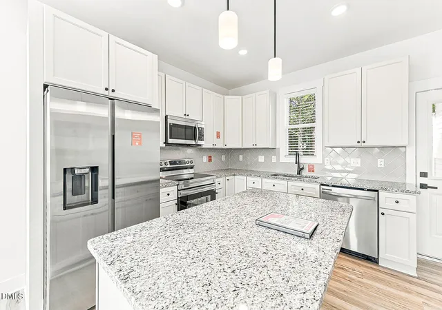 Photo 3 of Sale Pending at 309 E Harnett St, Dunn, NC 28334 | MLS# 10181553 | Listing updated on 2026-09-19
