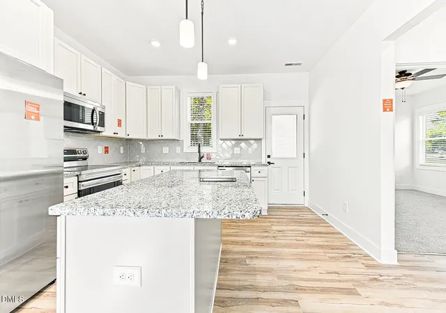 Photo 4 of Sale Pending at 309 E Harnett St, Dunn, NC 28334 | MLS# 10181553 | Listing updated on 2026-09-19