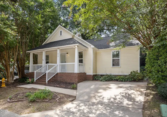 Photo 1 of Single family home for sale at 552 Moseley Ln, Raleigh, NC 27601 | MLS# 10192418 | Listing updated on 2026-10-07