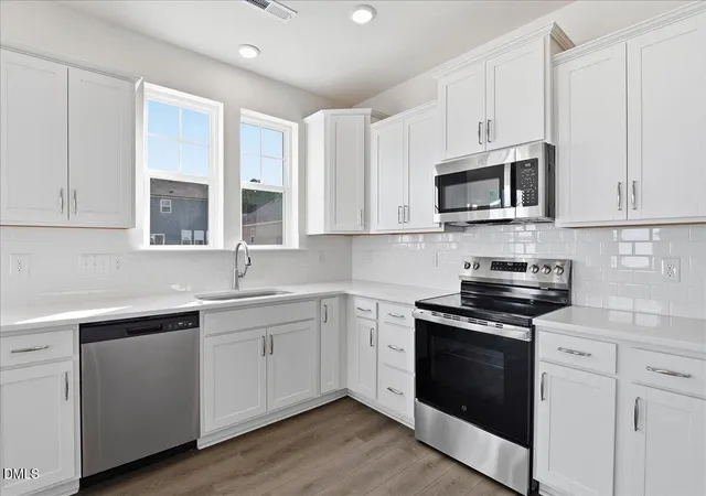 Photo 4 of Sale Pending at 1508 Briar Brk Ln, Zebulon, NC 27597 | MLS# 10181731 | Listing updated on 2026-10-01