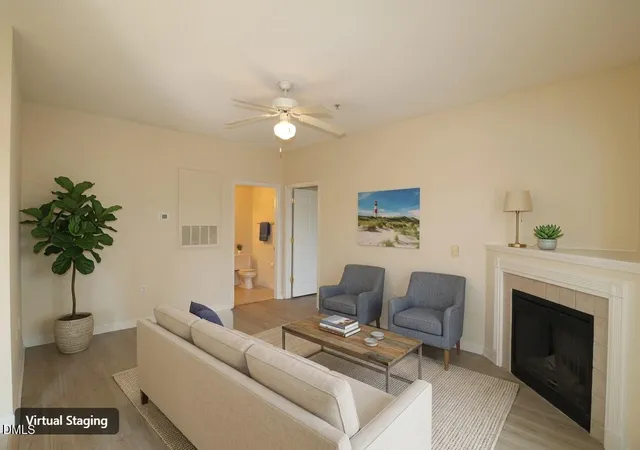 Listing Photo 5 - Condo for sale in building located at 2520 Friedland, Raleigh, NC 27617 - Unit #202