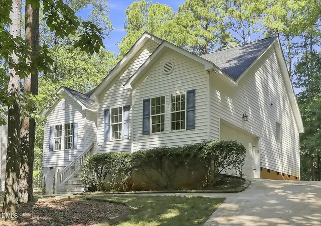 Photo 1 of Single family home for sale at 121 Rawhide Dr, Louisburg, NC 27549 | MLS# 10191856 | Listing updated on 2026-10-01