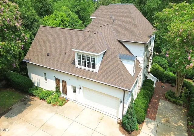Photo 3 of Sale Pending at 2638 Churchill Rd, Raleigh, NC 27608 | MLS# 10183899 | Listing updated on 2026-10-24