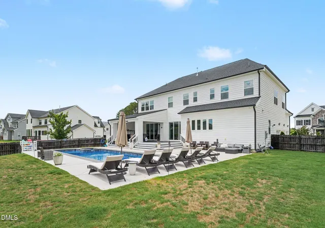 Photo 3 of Single family home for sale at 3723 Regent Pines Dr, New Hill, NC 27562 | MLS# 10183467 | Listing updated on 2026-09-20