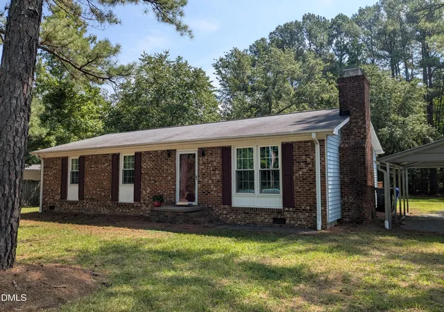 Photo 1 of Single family home for sale at 808 Old Fayetteville Rd, Chapel Hill, NC 27516 | MLS# 10183119 | Listing updated on 2026-09-14