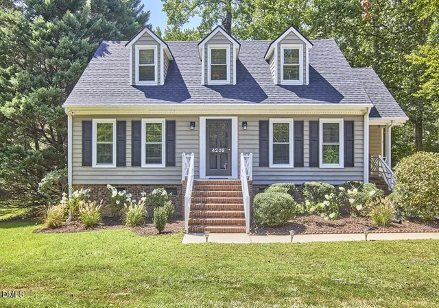 Photo 1 of Sale Pending at 4209 Quail Hollow Dr, Raleigh, NC 27609 | MLS# 10189131 | Listing updated on 2026-09-13