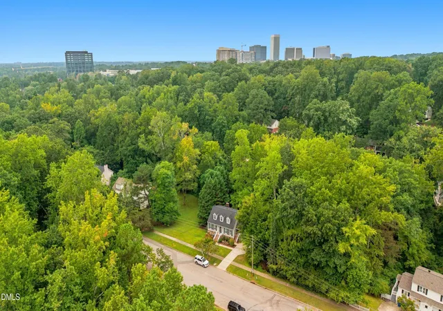 Photo 3 of Sale Pending at 4209 Quail Hollow Dr, Raleigh, NC 27609 | MLS# 10189131 | Listing updated on 2026-09-13