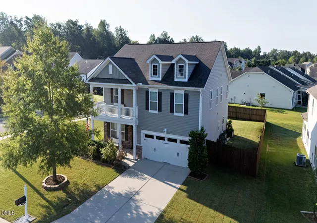 Photo 2 of Single family home for sale at 901 Sugar Tree Dr, Mebane, NC 27302 | MLS# 10189907 | Listing updated on 2026-09-01