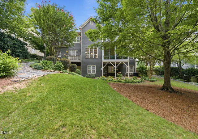 Photo 3 of Single family home for sale at 108 Bells Walk Ct, Holly Springs, NC 27540 | MLS# 10183748 | Listing updated on 2026-09-13