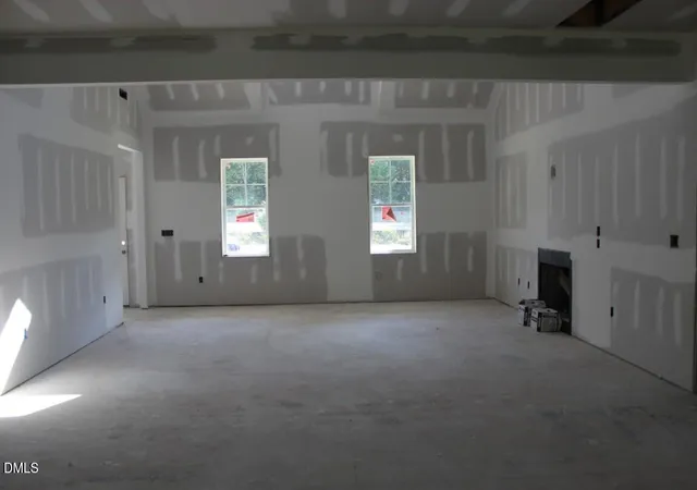 Photo 4 of Single family home for sale at 20 Home Pl Ln, Zebulon, NC 27597 | MLS# 10183761 | Listing updated on 2026-09-22